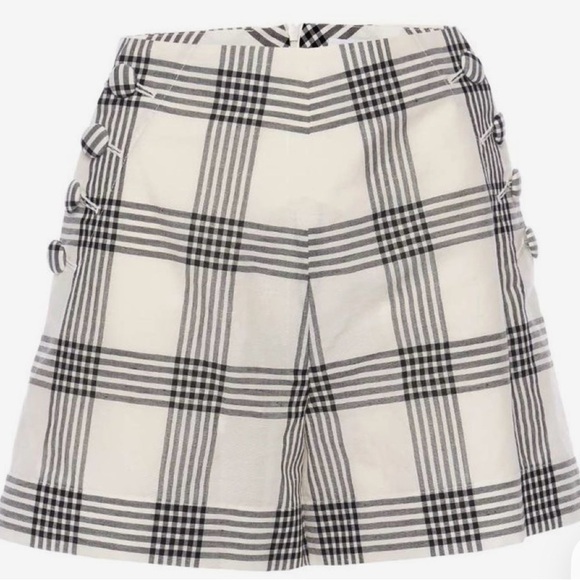 NWT! Lisa Marie Fernandez linen/cotton blend shorts. Size 2.NEVER WORN! Pristine